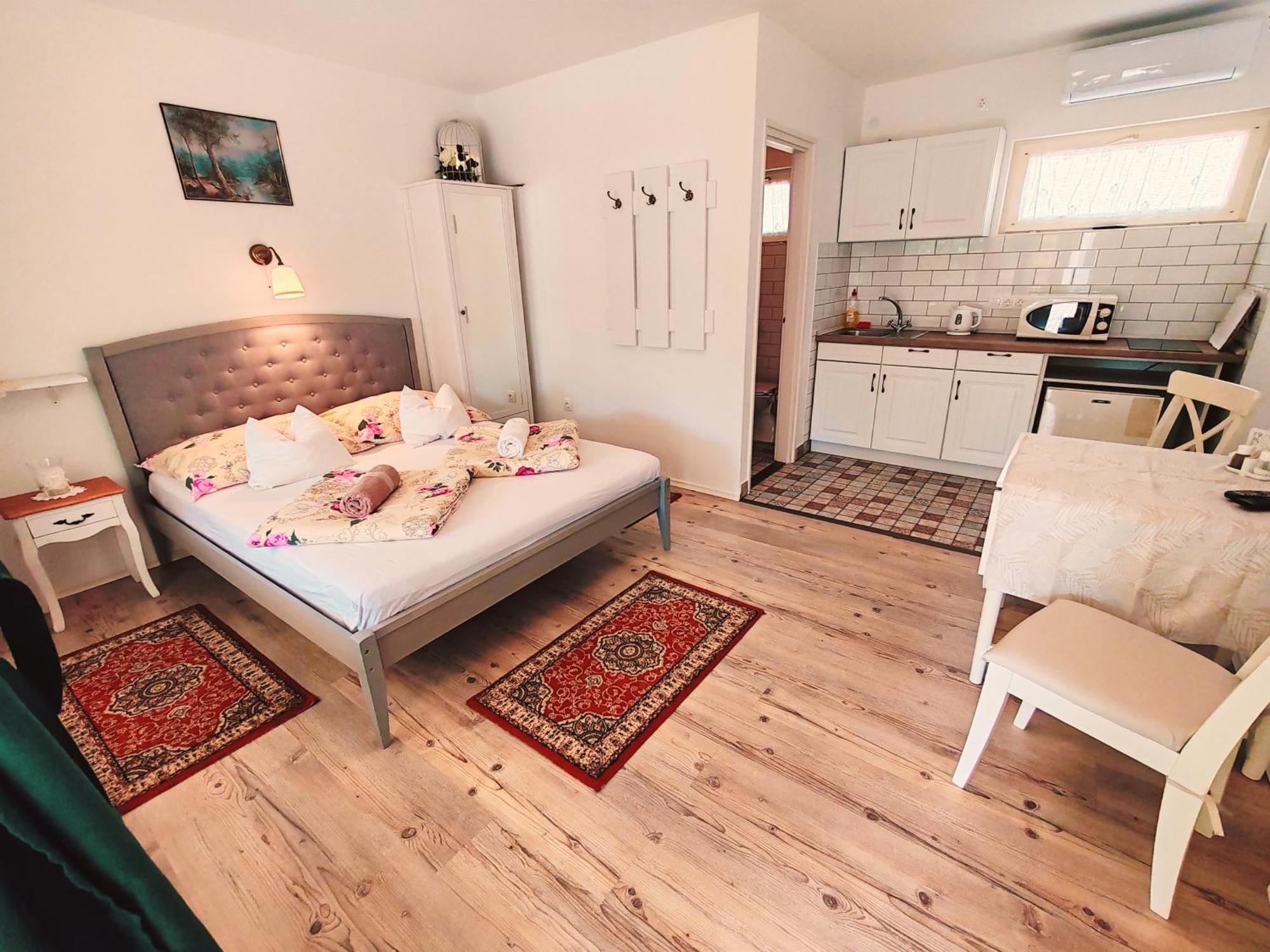 Elisoria Apartments Cserszegtomaj Bagian luar foto