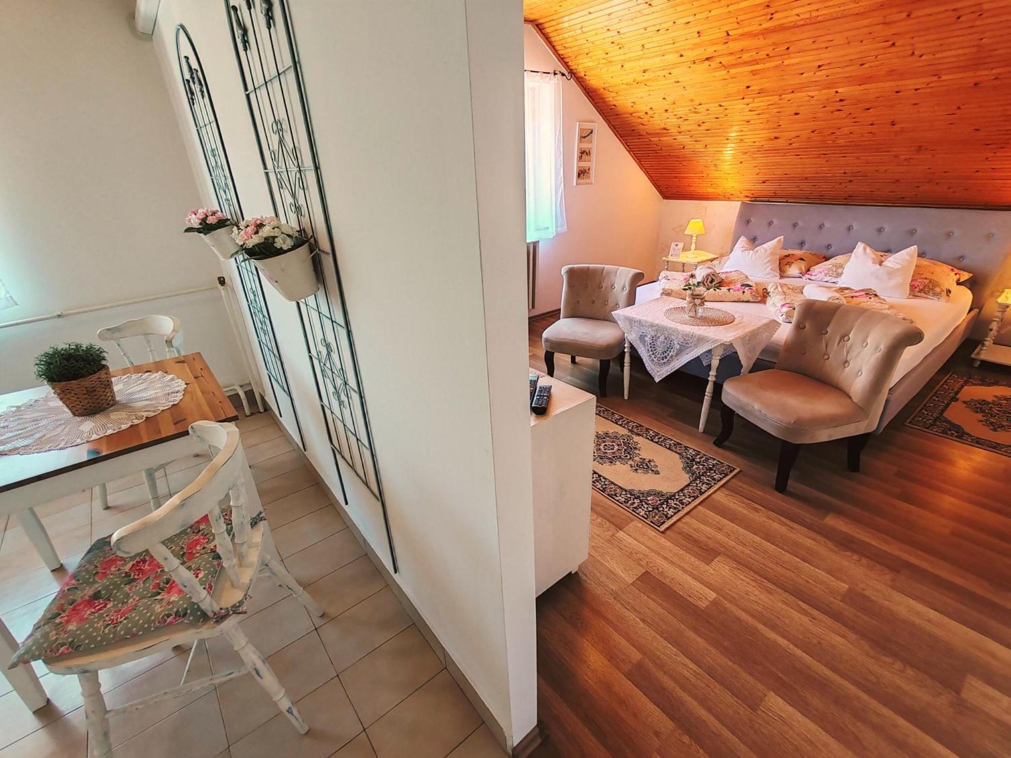 Elisoria Apartments Cserszegtomaj Bagian luar foto